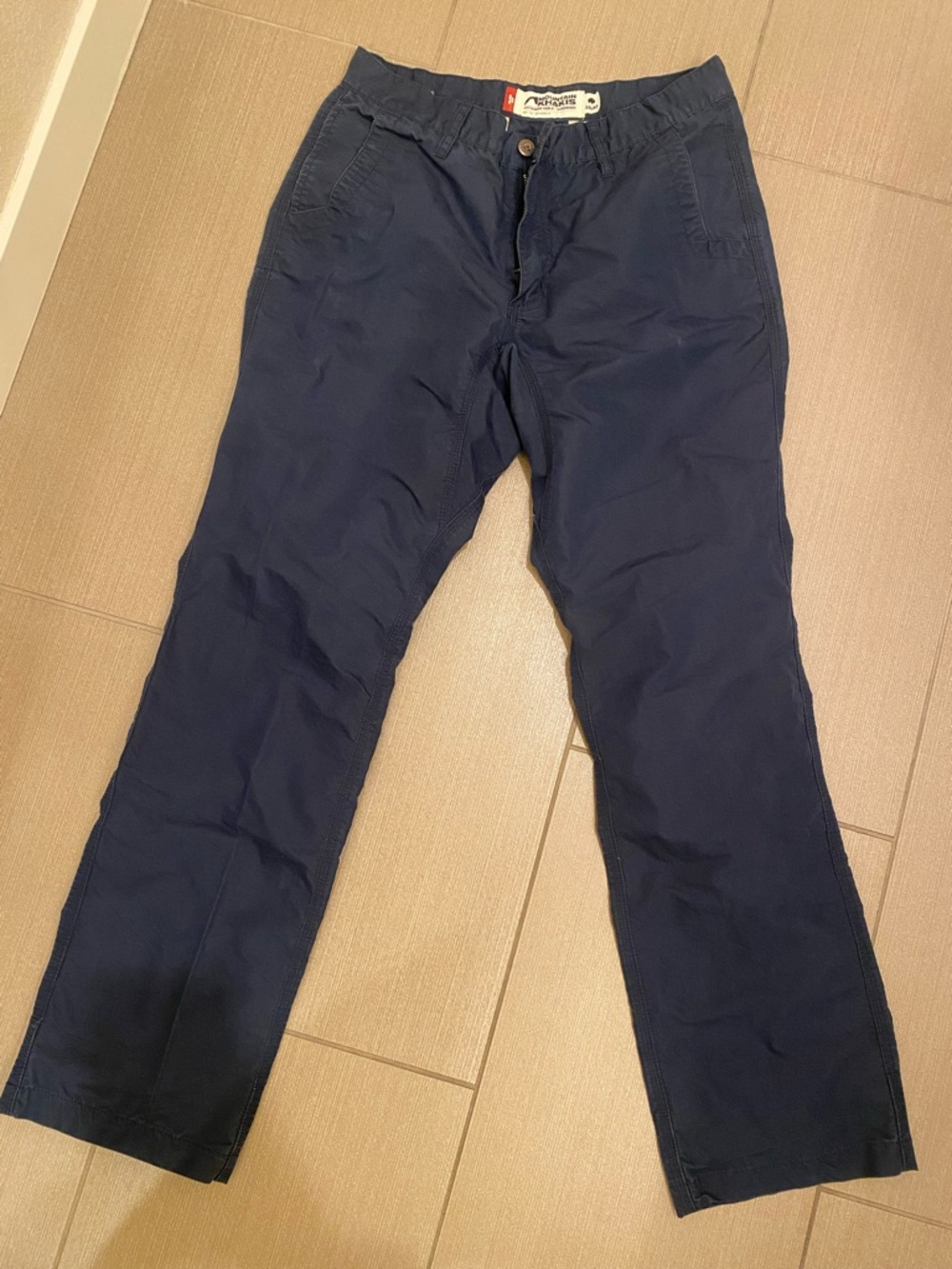 Men’s Mountain Khaki Pants, size 32 x 32